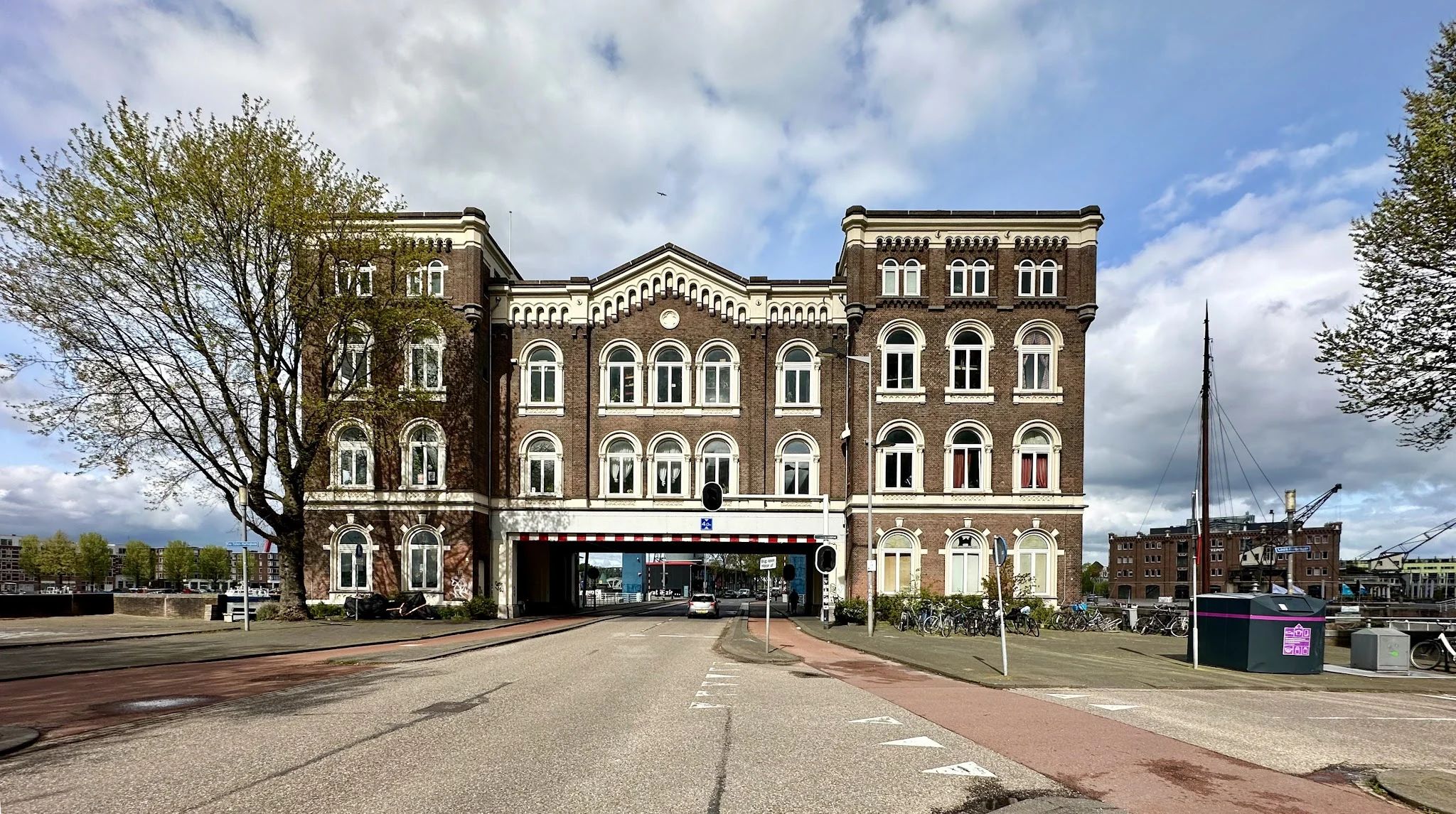 Poortgebouw